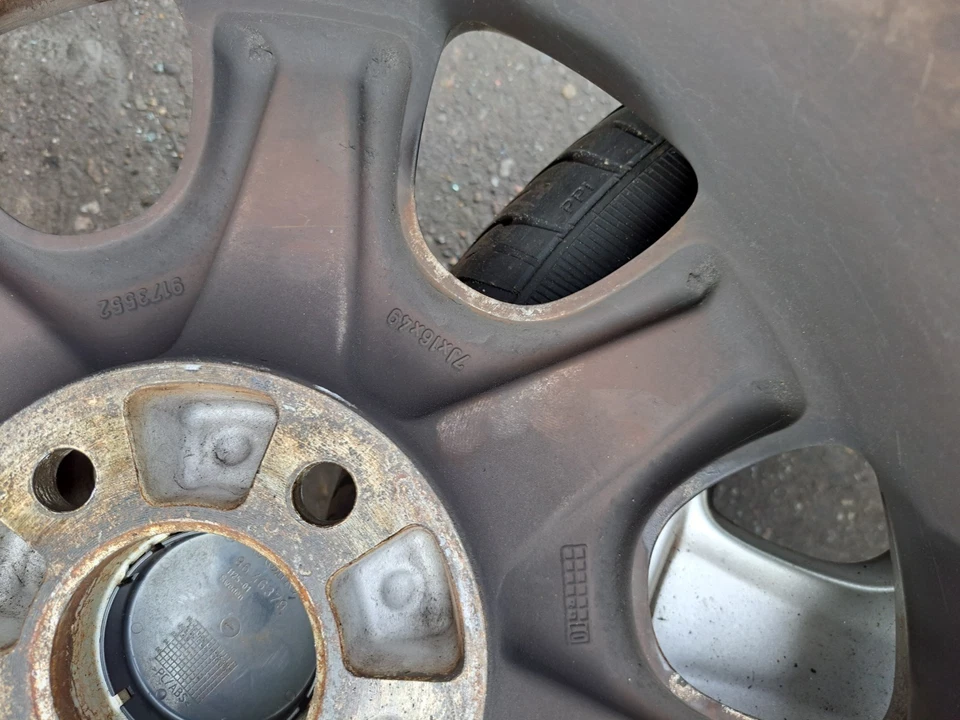 Volvo S60 1 Satz Alufelgen mit Sommerreifen 205/55R16 Dot 0625/5023 - Bild 2 von 4