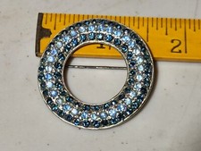 VTG Blue Aqua Blue RHINESTONE CIRCULAR BROOCH PIN SILVER TONE