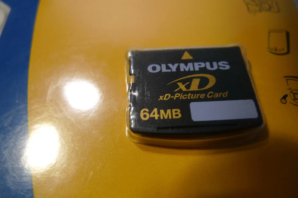 NEW Lexar Genuine Olympus 64MB xD-Picture Card OEM MXD64P3 SEALED XD064-231 NIB - Image 3 of 4