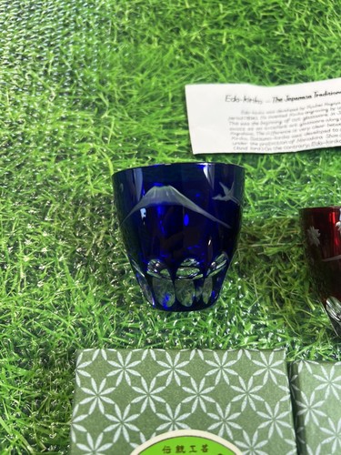 Edo Kiriko Okubo Tadayuki Set di bicchieri 3 pezzi. Montaggio Fuji blu, rosso, nero - Foto 2 di 7