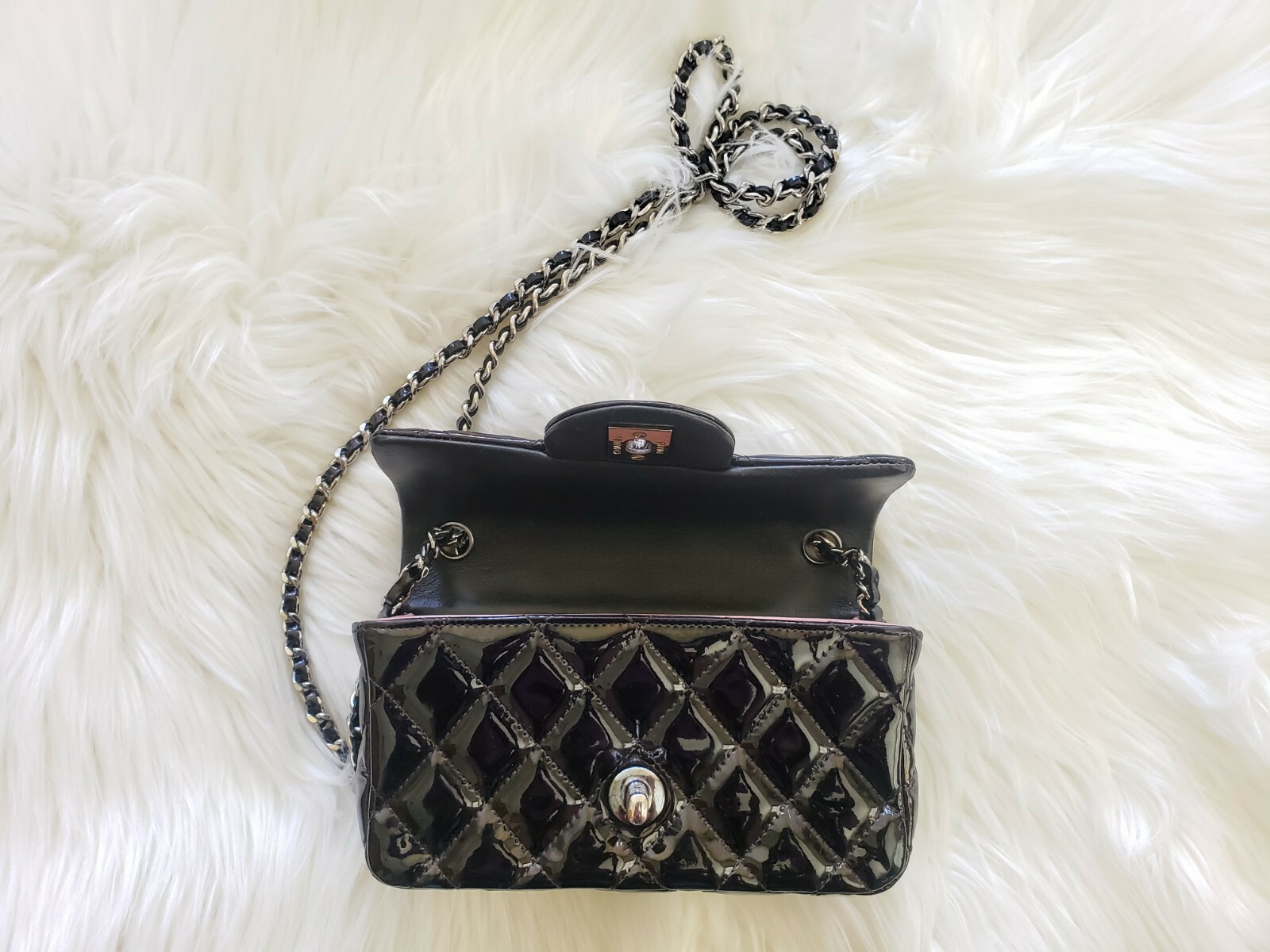 🌺 CHANEL Black Patent Leather Rectangular Mini F… - image 8