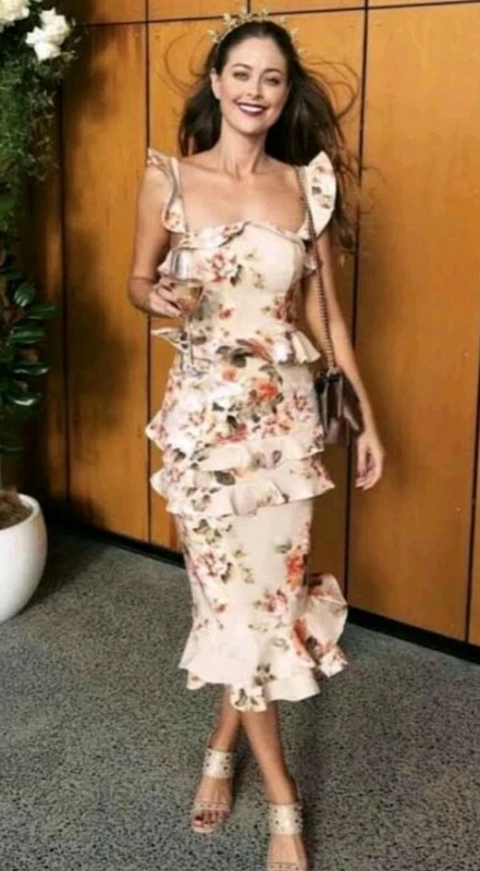 pasduchas lemonade lady dress