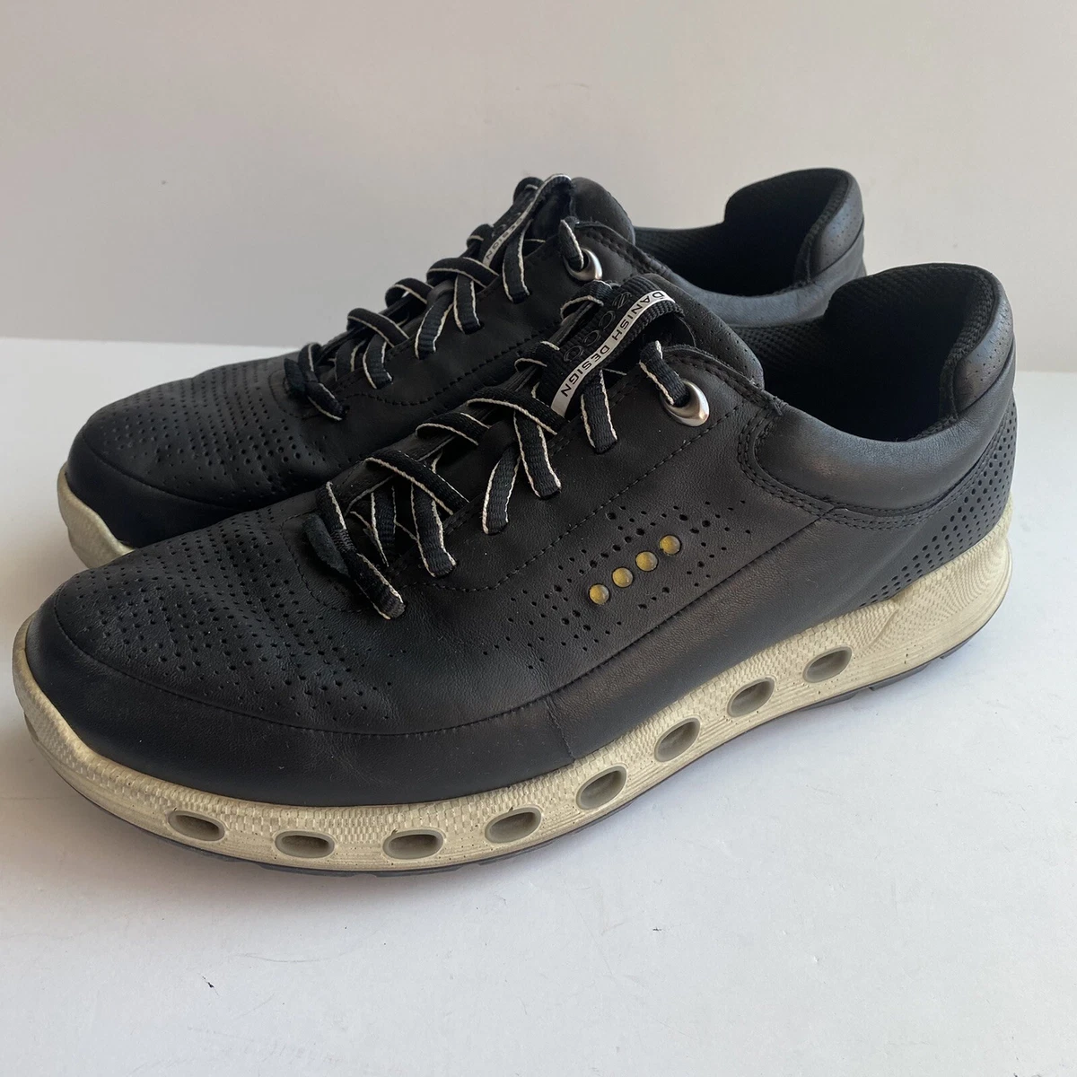 Ecco Mens Gore-Tex Surround Leather Black Sneaker Athletic Shoes