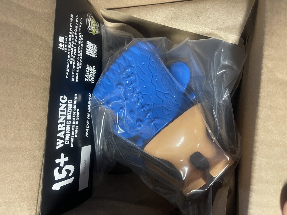 Headlock Studio Space Friends Franken Crack DCon 2022 Sofubi
