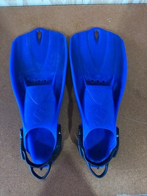Scubapro Go Travel Scuba Diving Snorkeling Fins Blue Size M-L Lightweight Used