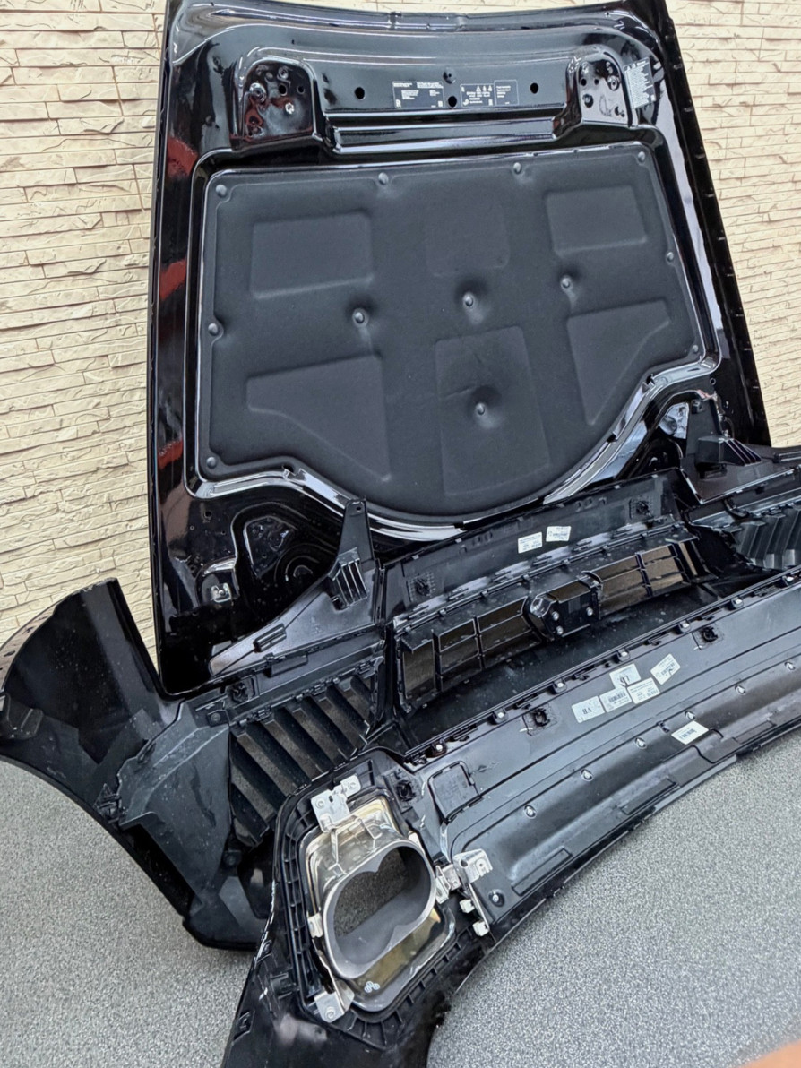 Rolls-Royce Cullinan Front Bumpers Set