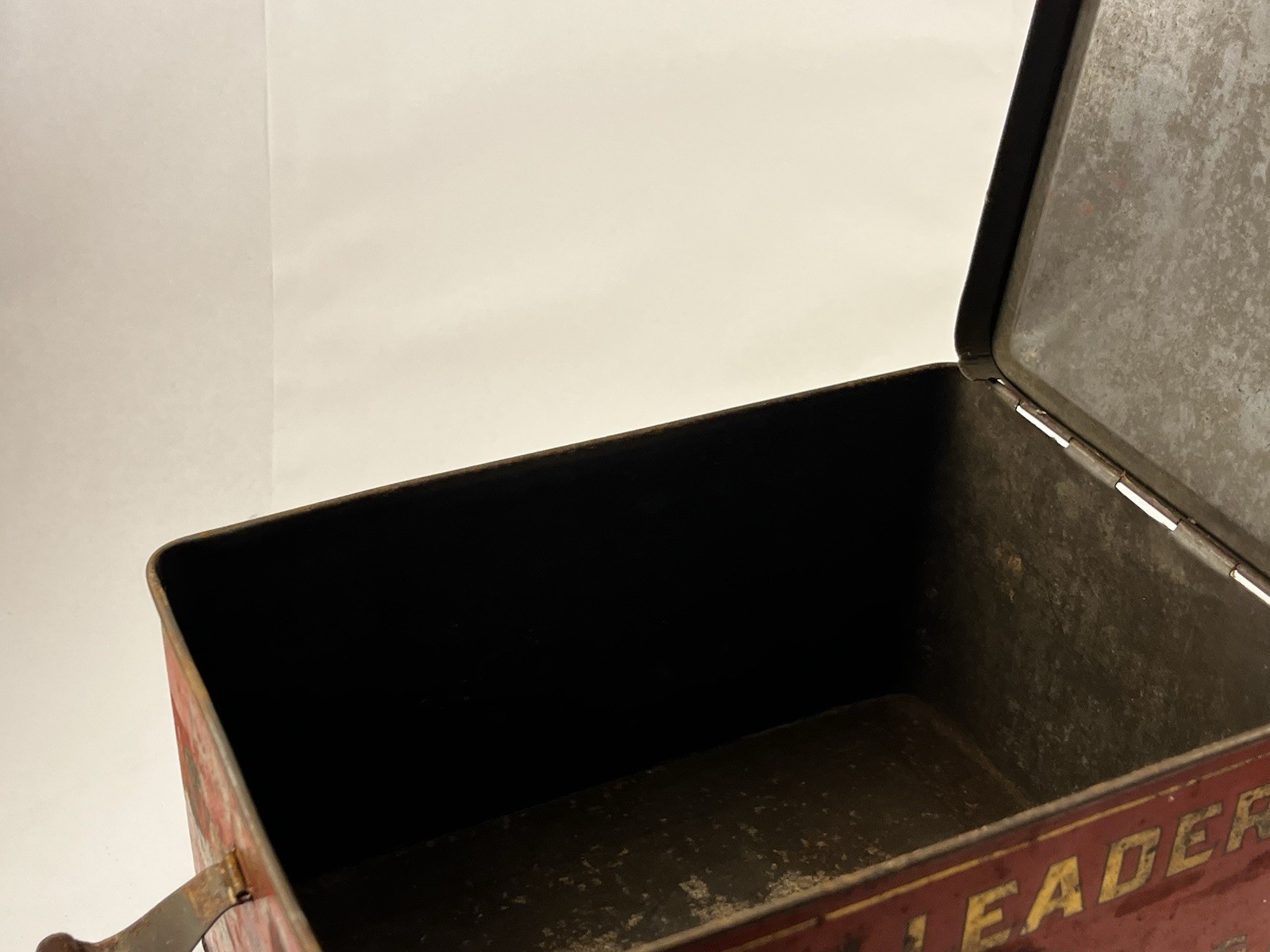 Antique Union Leader Cut Plug EMPTY Tobacco Tin For Smoking & Chew Box W/ Handle