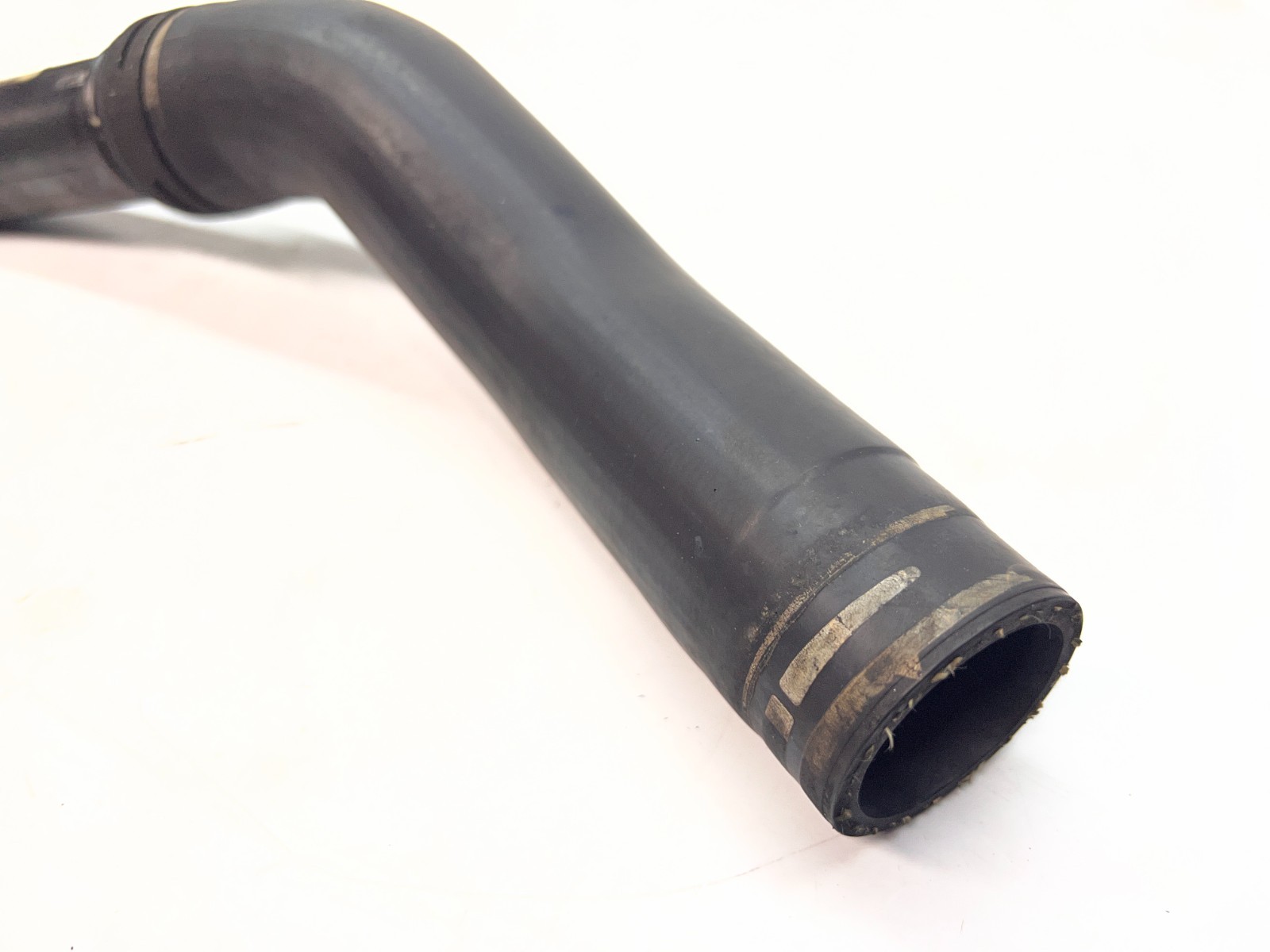 LAMBORGHINI AVENTADOR LP750 PASSENGER RIGHT RH COOLANT PIPE HOSE OEM 470121052A
