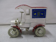 Ertl 1993 PA Farm Show 1905 Ford First Delivery Car Bank