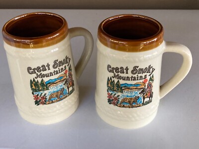 PAIR OF GREAT SMOKY MOUNTAINS SOUVENIR MUGS - Set of 2!