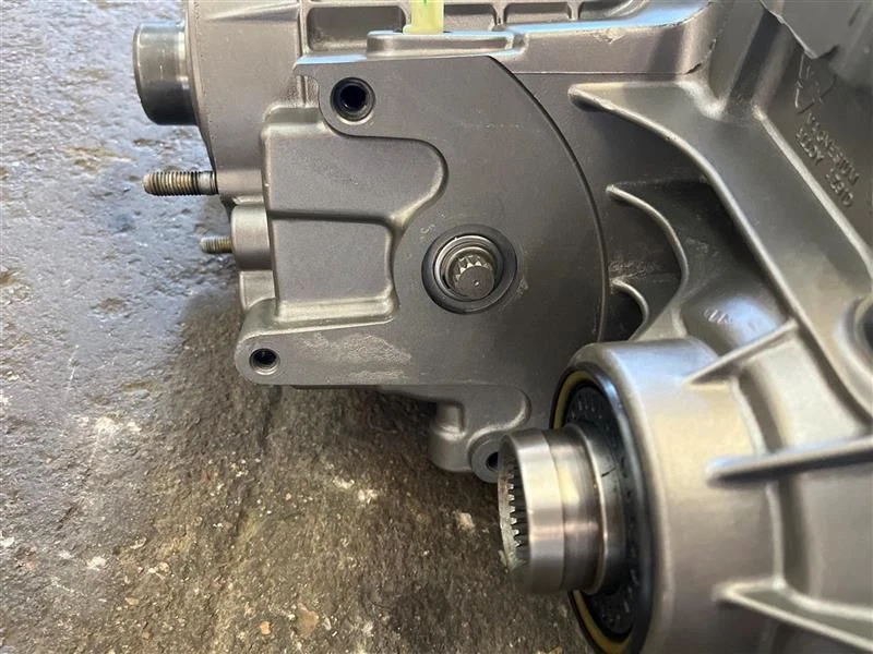 GMC Yukon XL 1500 2007 montaje de caja de transferencia OEM Foto 2 de 4