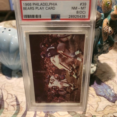 1966 Philadelphia Gum Chicago Bears #39 PSA 8 NM-MT Gale Sayers Rookie Vintage