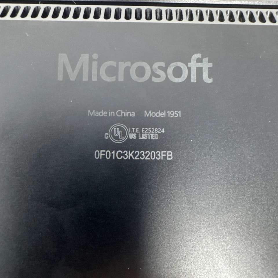 Microsoft Surface Laptop 5 i7-1265U 16GB 256GB SSD 13.5" Táctil Win11 Pro Foto 4 de 4