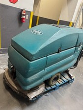 Tennant 5680 Disk Floor Scrubber