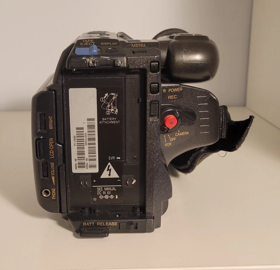 Panasonic Palmcorder PV-L658D with Accessories Works Well - Image 4 of 4