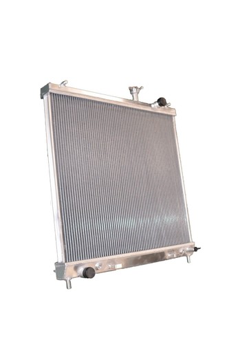 Aluminum Radiator For 2004-2014 Nissan Titan Armada Infiniti QX56 V8 5.6L HPR898 - Picture 2 of 6
