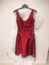 Alfred Sung Dress D622 Size 12, Barcelona Red