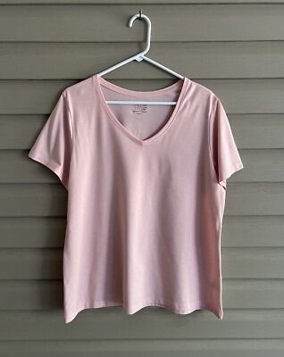 Time and Tru women's XXL pale light pastel pink short sleeve vneck