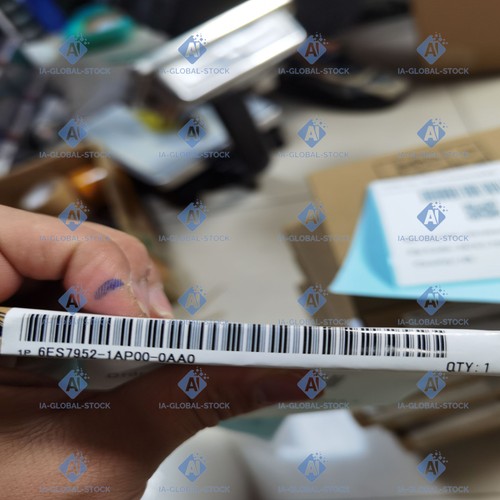1PCS New and Sealed in Box Siemens 6ES7952-1AP00-0AA0 Free Shipping - Picture 2 of 3