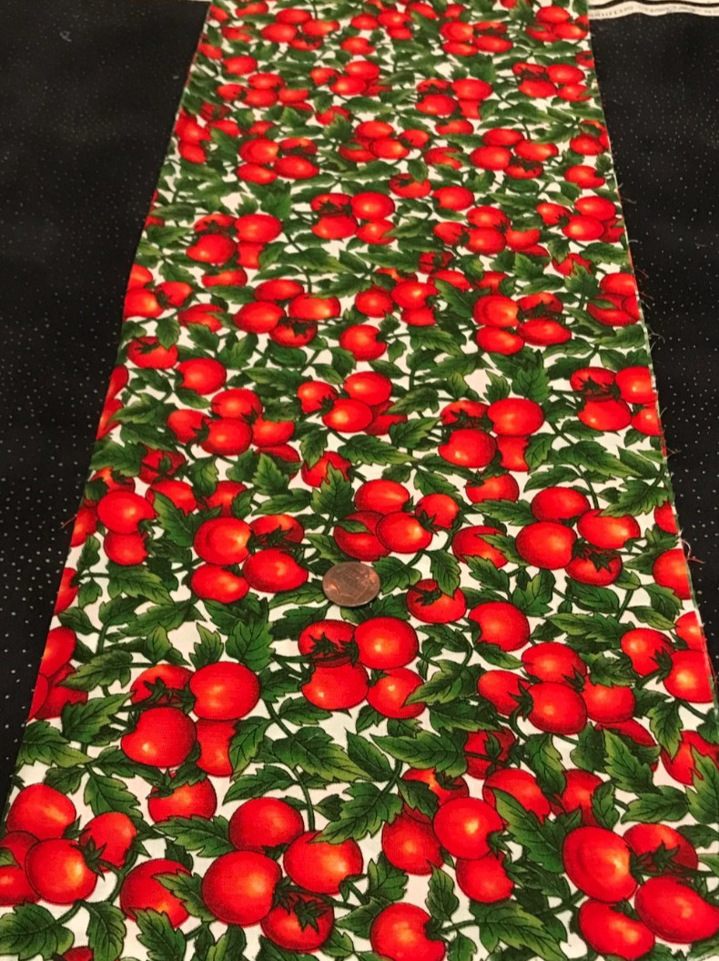 Vine Ripened Tomatoes * Green Leaves*on Cream * Hoffman* 100% Cotton * 8" x 21"