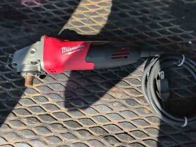 Milwaukee Tool 6130-33 7.0 Amp 4-1/2'' Small Angle Grinder