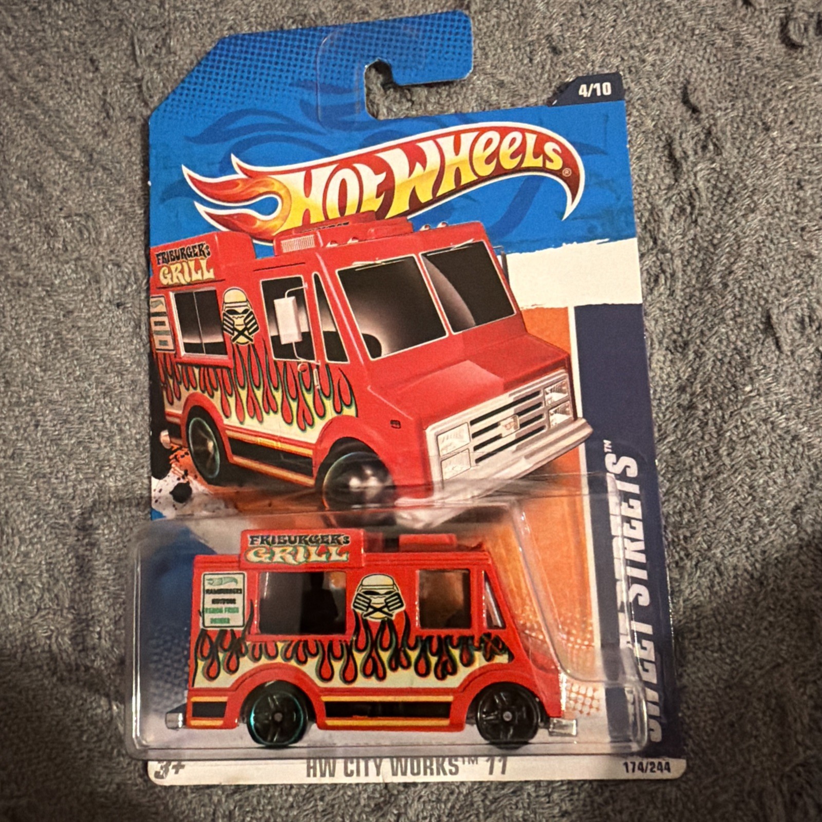 2011 HOT WHEELS HW CITY WORKS 174/244 RED FRIBURGER'S GRILL ICE CREAM TRUCK 4/10