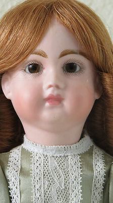 Poupée Ancienne Schmitt Reproduction 29 Cm – Tête Biscuit Porcelaine – Corps Bois
