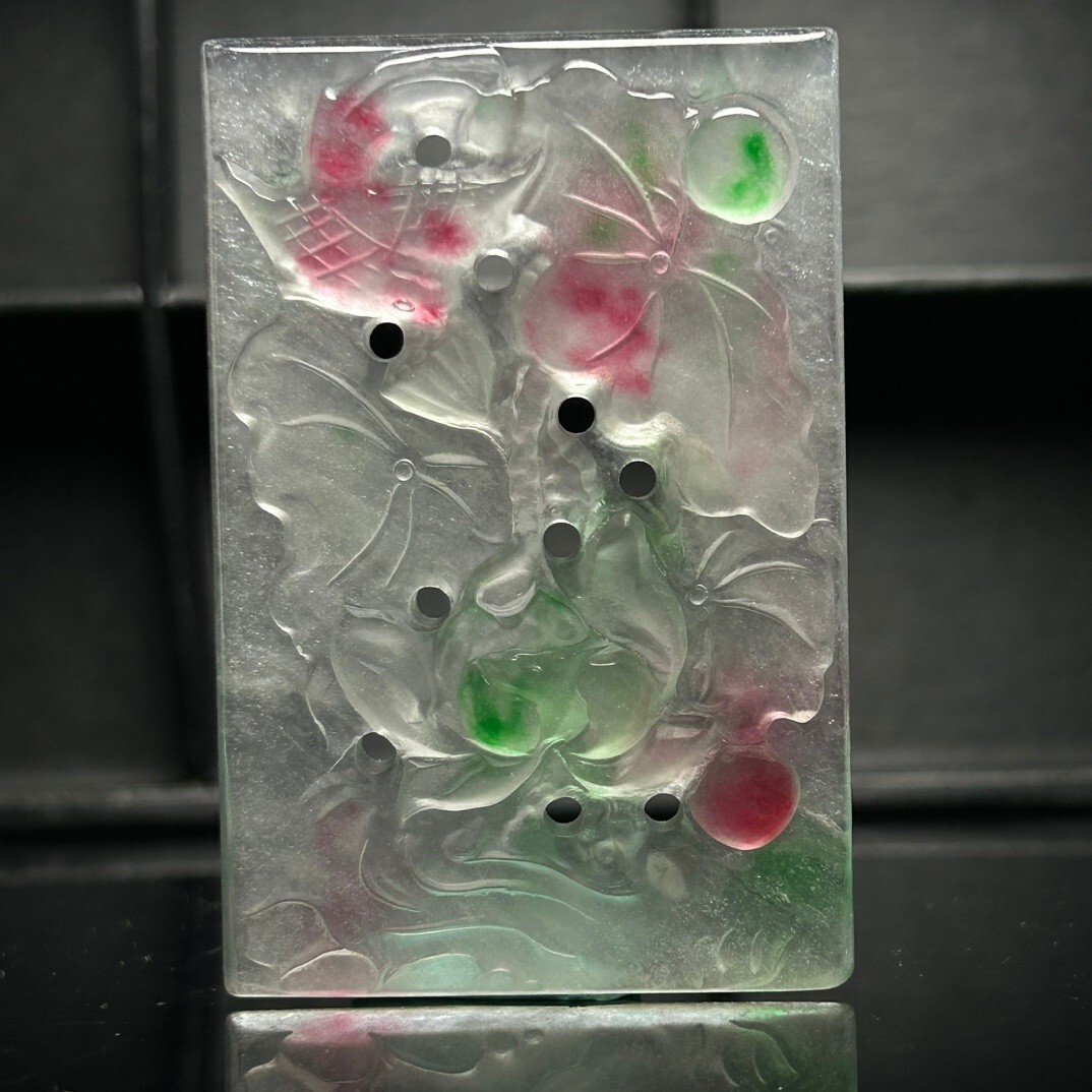 Colgante y collar de flores de trabajo de jadeíta ahuecado de jadeíta natural certificado