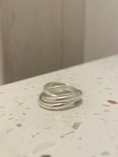 Silver interlocked trinity ring