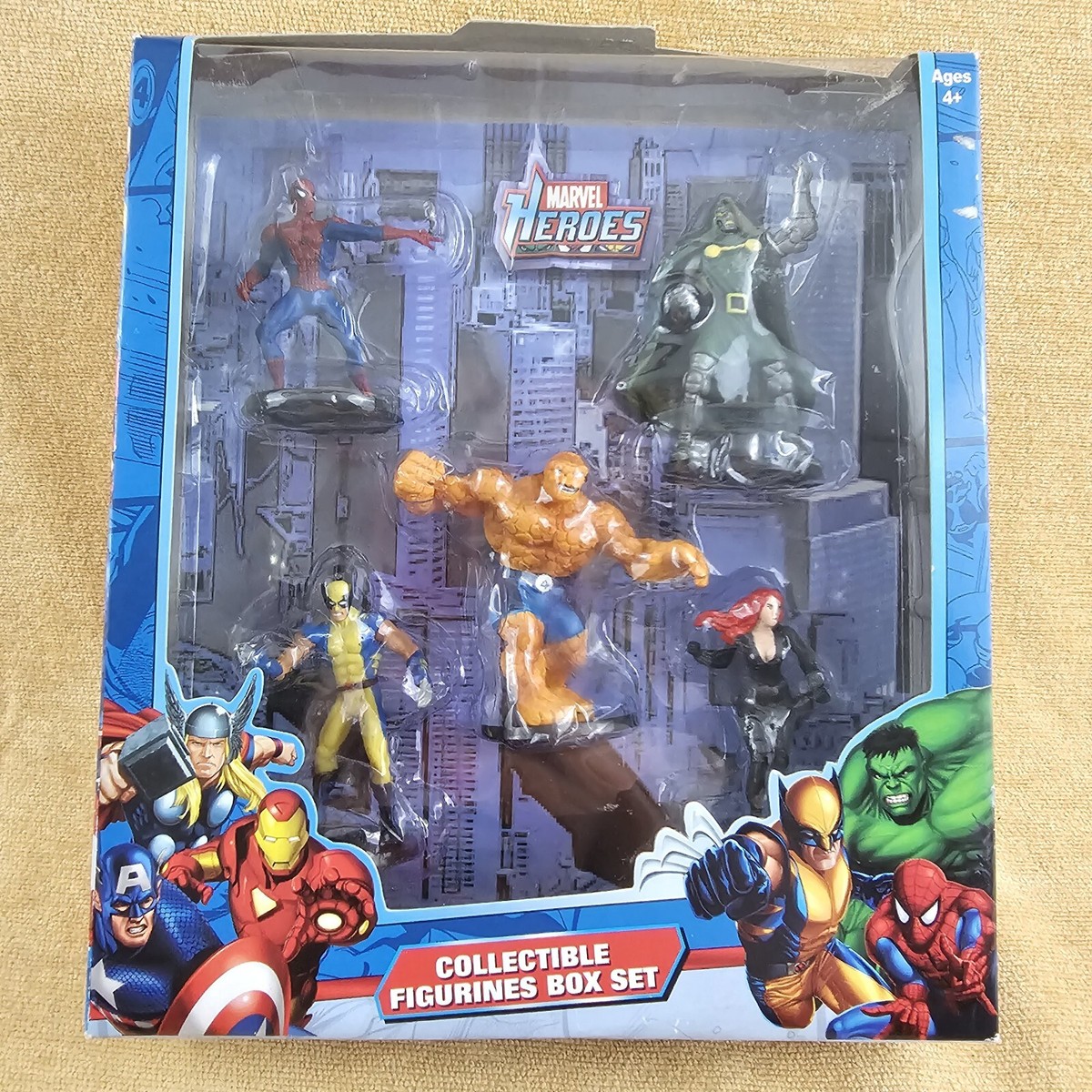 MARVEL HEROES Collectible Box Set Thing Dr Doom Spider-Man