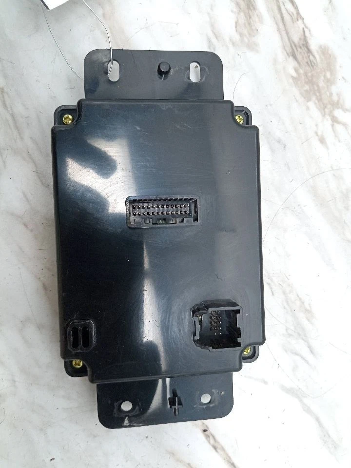 Used A/C Temperature Control Module fits: 2013 Dodge Journey Temperature Grade A Foto 2 de 4