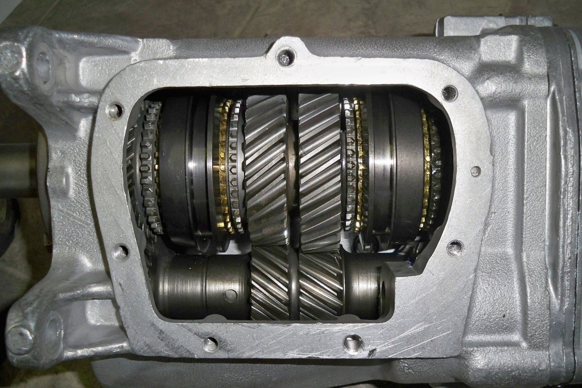 MUNCIE M21 4 SPEED 010 CLOSE RATIO 2.20 65-68 PONTIAC Long