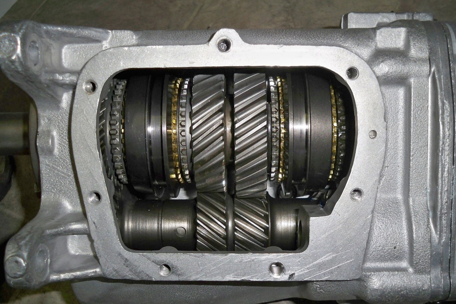MUNCIE M21 4 SPEED 010 CLOSE RATIO 2.20 65-68 PONTIAC Long Tail 1 