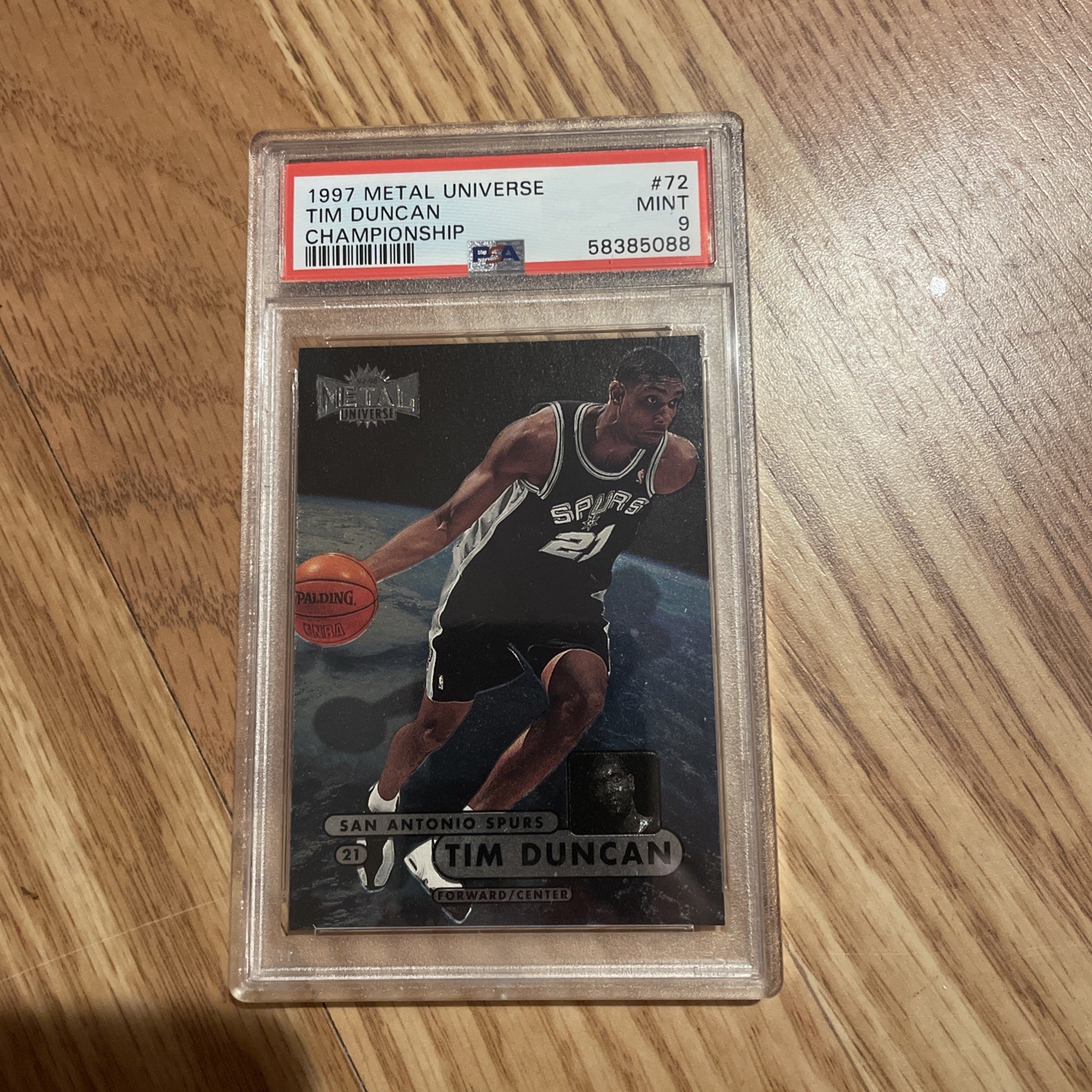 1997 METAL UNIVERSE CHAMPIONSHIP #72 Tim Duncan front