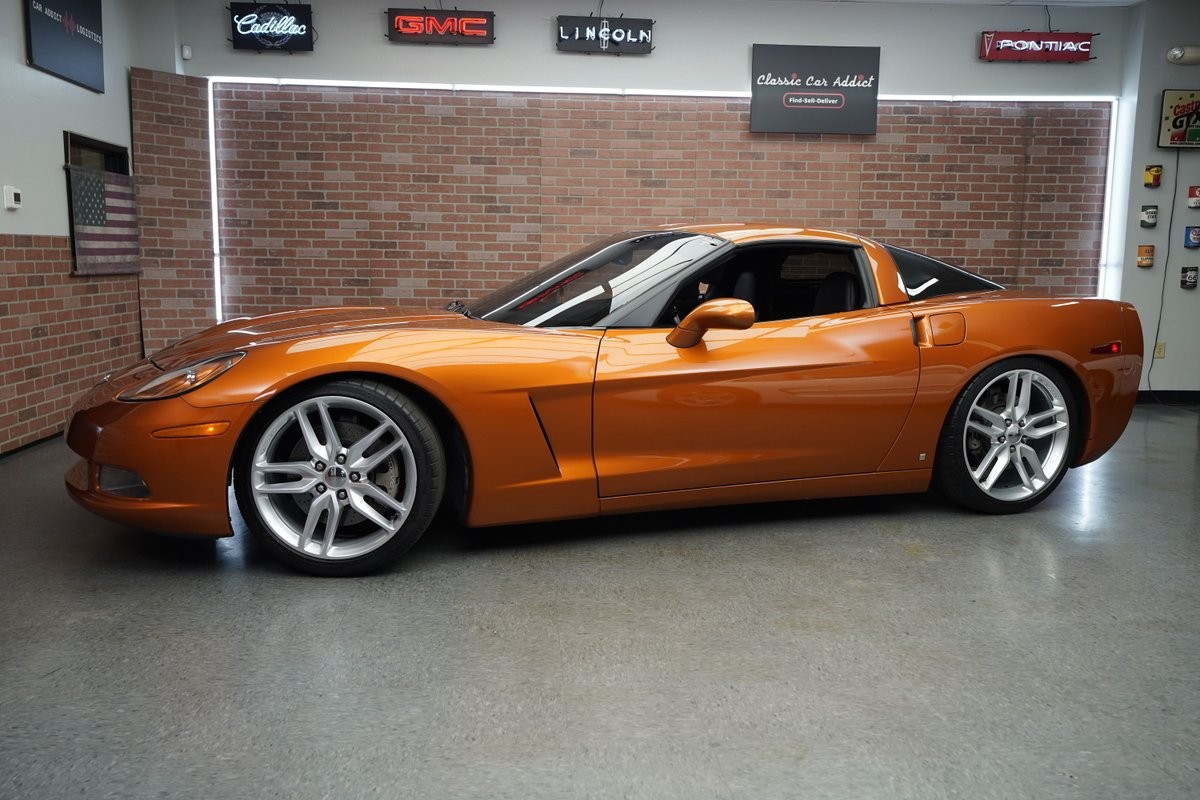2007 Atomic Orange Chevrolet Corvette   | C6 Corvette Photo 2