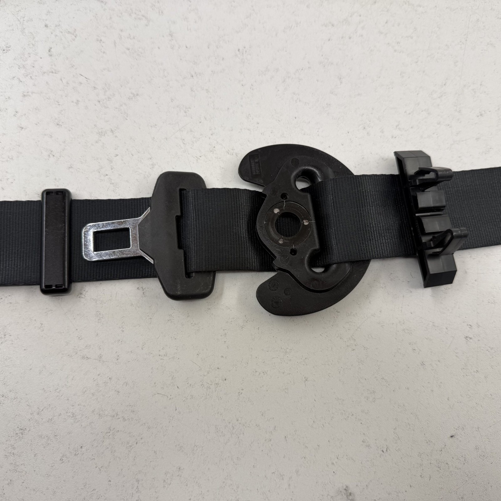 Maserati Quattroporte 2014-2024 Front Left Seat belt retractor