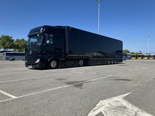 Kassbohrer 6 Car Enclosed Car Transporter Trailer Mercedes Actros  Low Ride 4x2