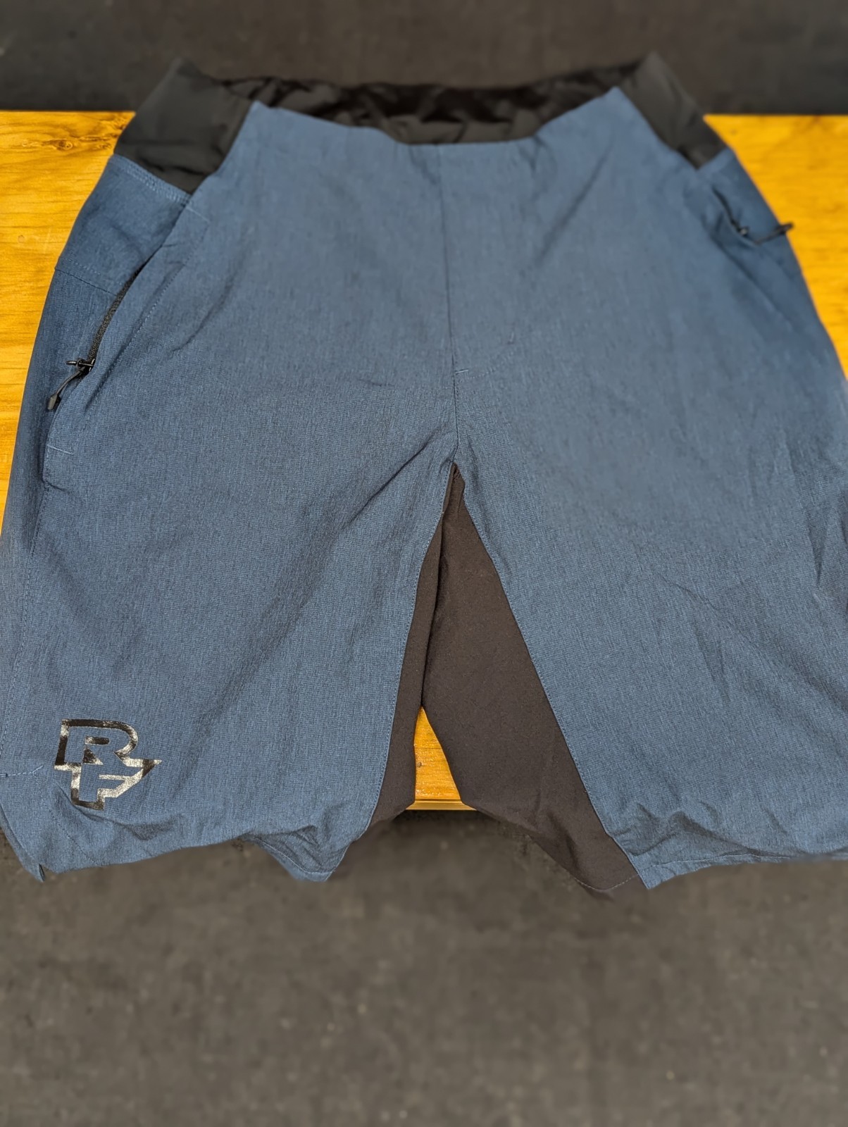 Raceface Traverse Women's Shorts Size Small