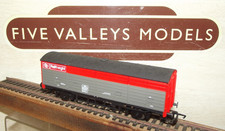 230126/08 Hornby R247 BR Closed Van Speedlink Livery