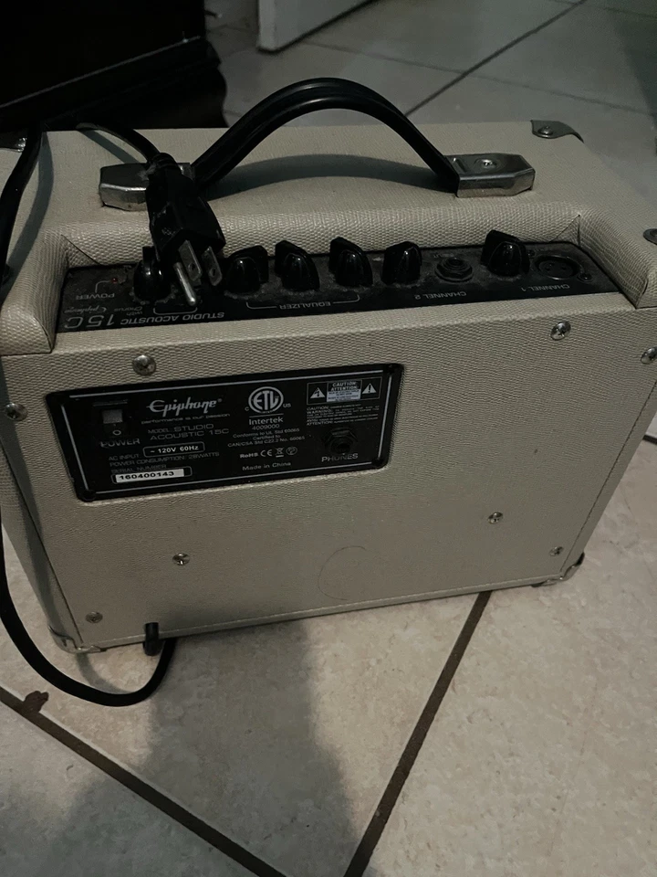 Amplificador AMP Guitarra Acústica 15C Epiphone Studio De Colección con Efecto Coro a-x Foto 2 de 3