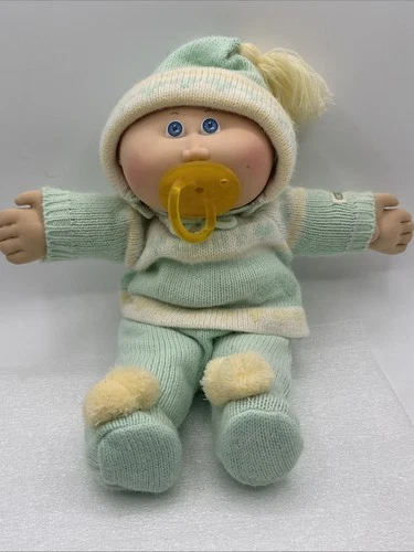 1986 Cabbage Patch Beanie Butt Baby 11” Pacifier Dimple Knitted Outfit Mold #6