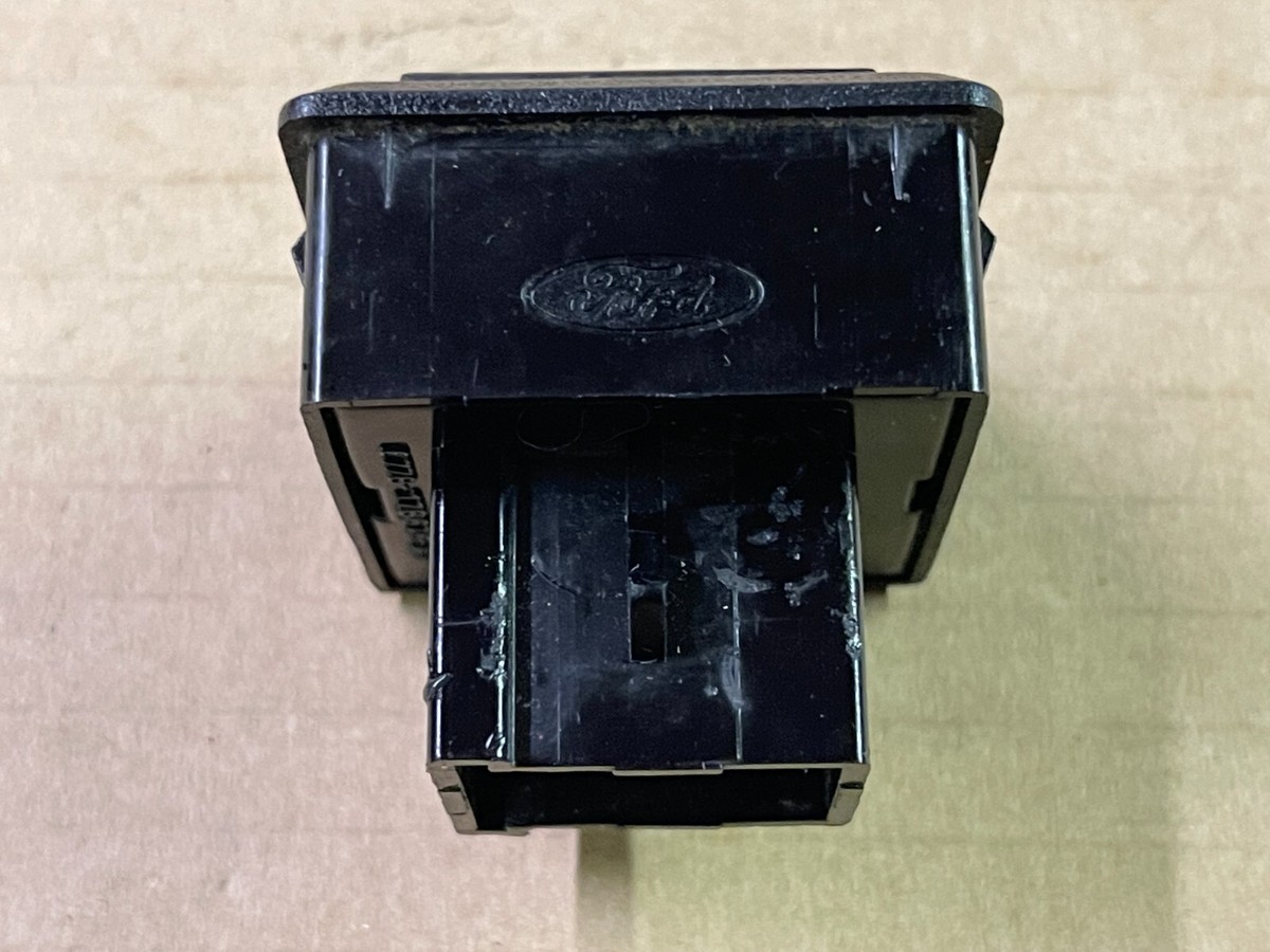 カレラ　セントアンドリュース　ボタン 15-18 Dodge Charger Center Console Shifter Surround Bezel Trim