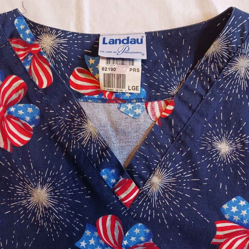 4 piezas Exfoliantes Landau Para Mujer L 4 Prendas para el torso Floral Bandera Caballo Mariposa Enfermería Foto 4 de 4