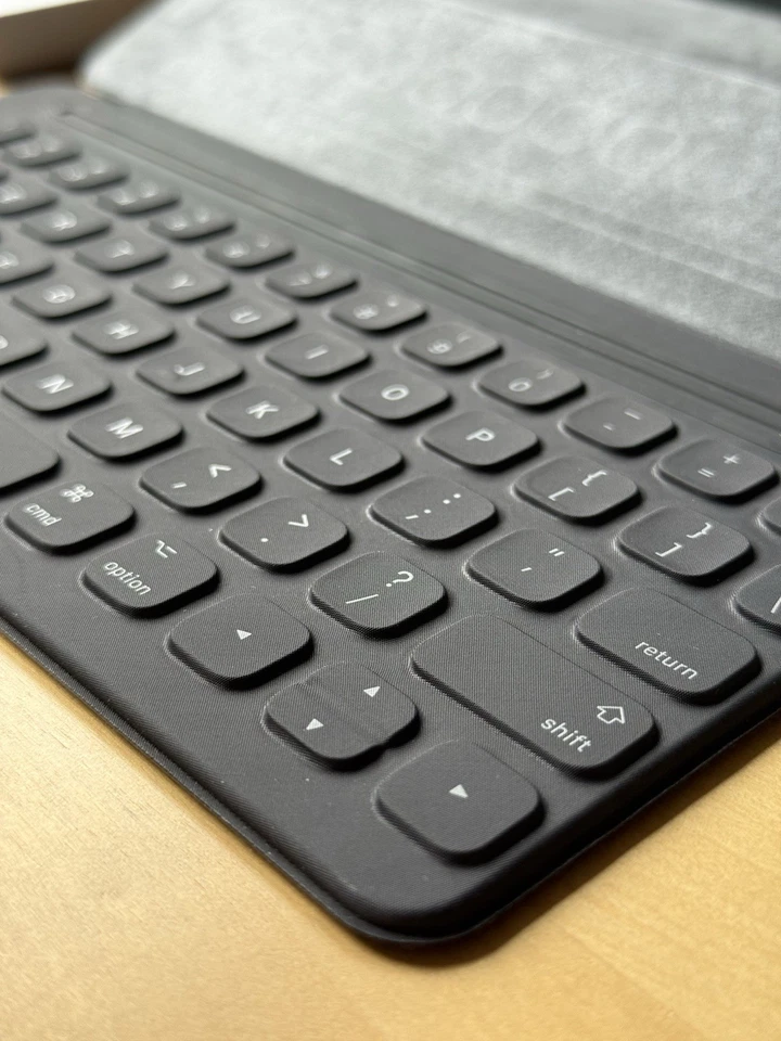 Ipad Pro 9.7 Smart Keyboard, Neuwertig, Mm2L2Zm/A, Us Englisch - Image 3 of 4