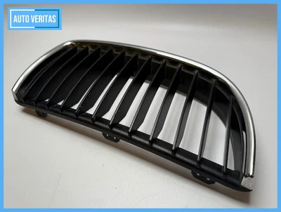 Original BMW 3 Series Touring (E91) radiator grill right 7120008 - Image 1 of 4