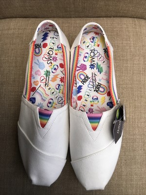 Toms Unisex M White Unity Rainbow Canvas Alpargata Loafer Flats Size  NWT