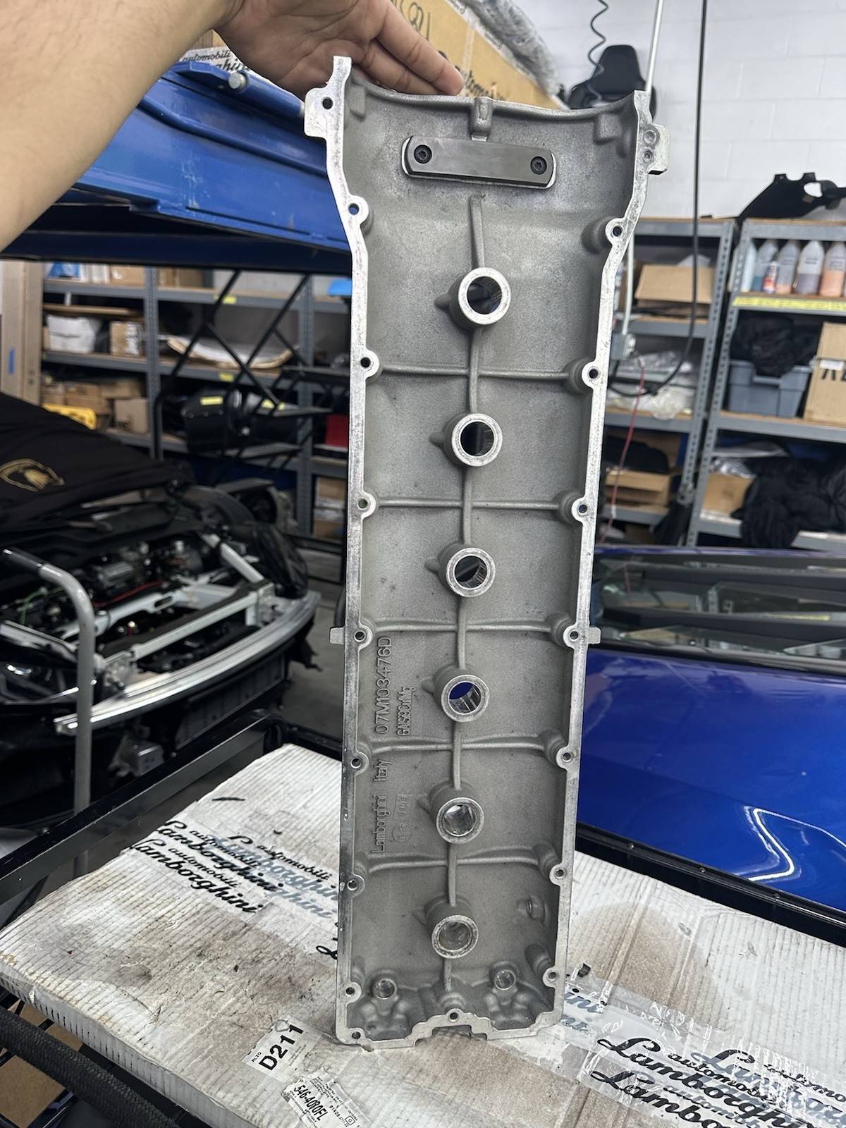 Lamborghini Murcielago LP 640 Cylinder Head Cover ( 07M103476D , 07M103475D )
