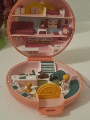 Vintage Bluebird 1989 Polly Pocket Buttons' Animal Hospital Komplett 