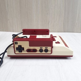 Nintendo Japanese Famicom Console NES HVC-001 Boxed Bundle w/ 4 Mario Games 1983