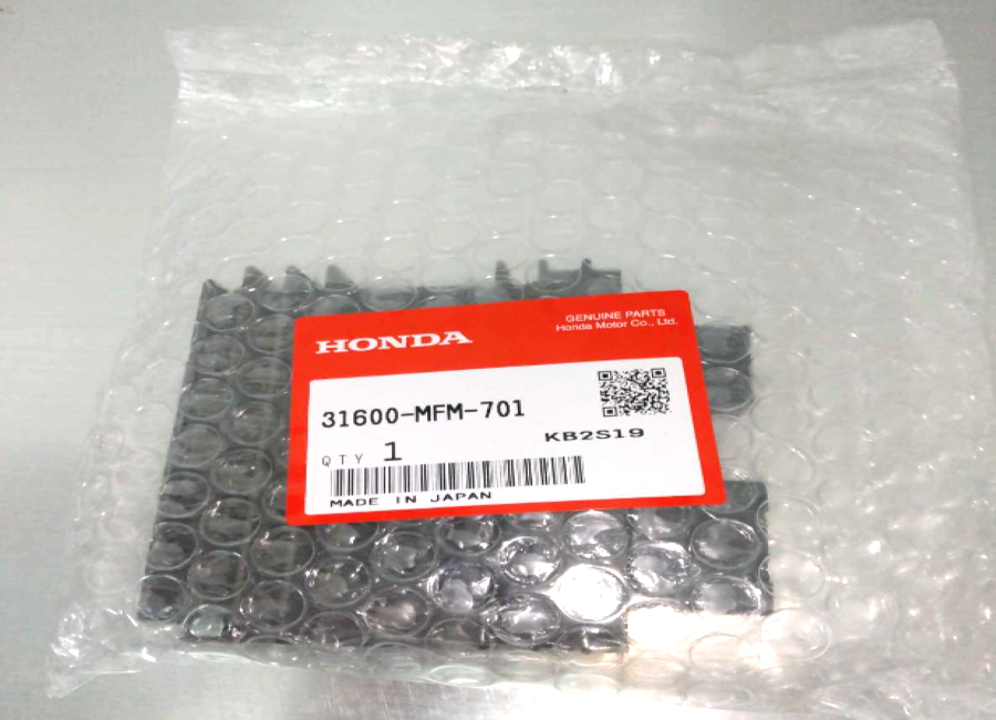 Honda CB400SF Revo NC42 regulator genuine 31600-MFM-701 New Japan